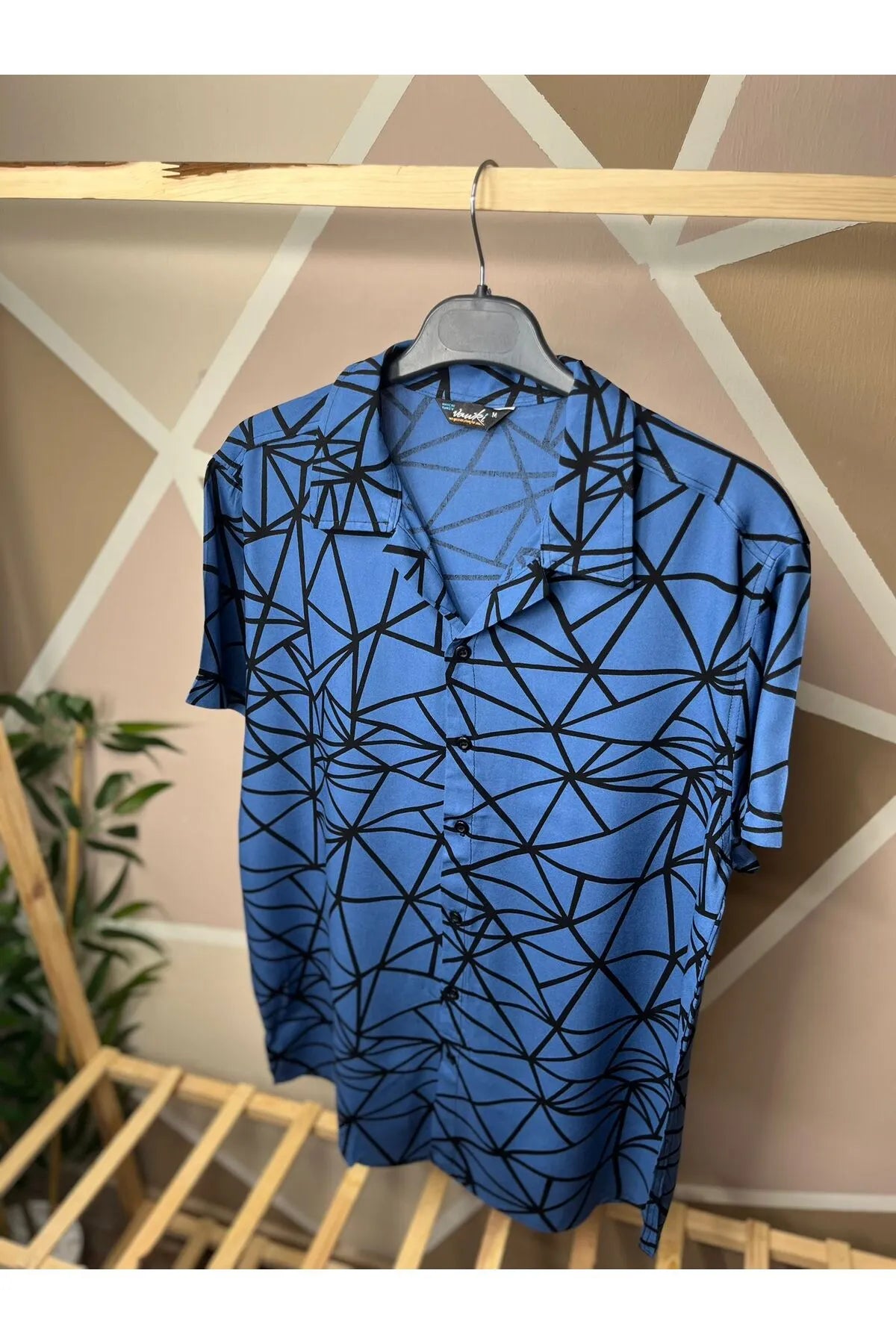 Erkek Apaş Yaka Desenli Viskonlu Gömlek