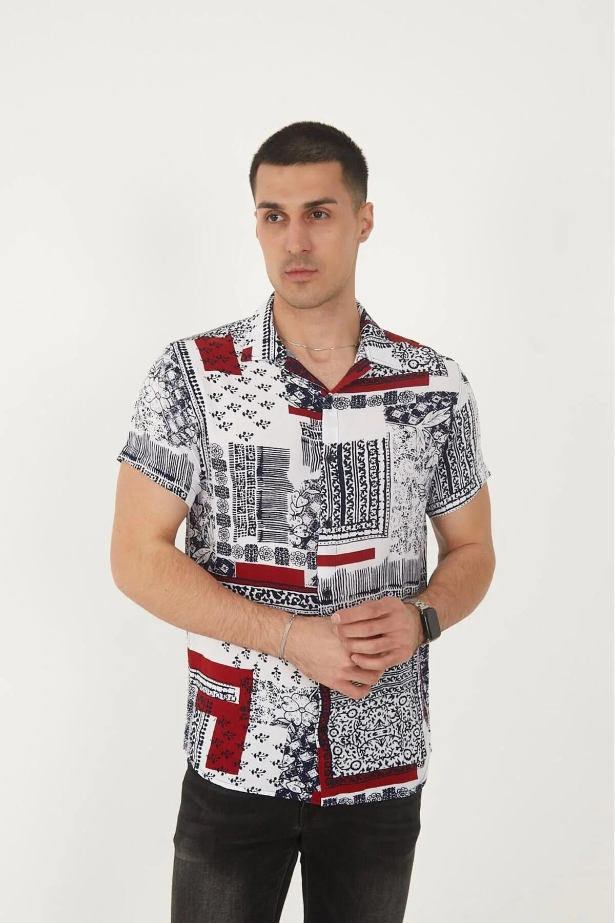 Erkek Desenli Apaş Yaka Viskon Gömlek
