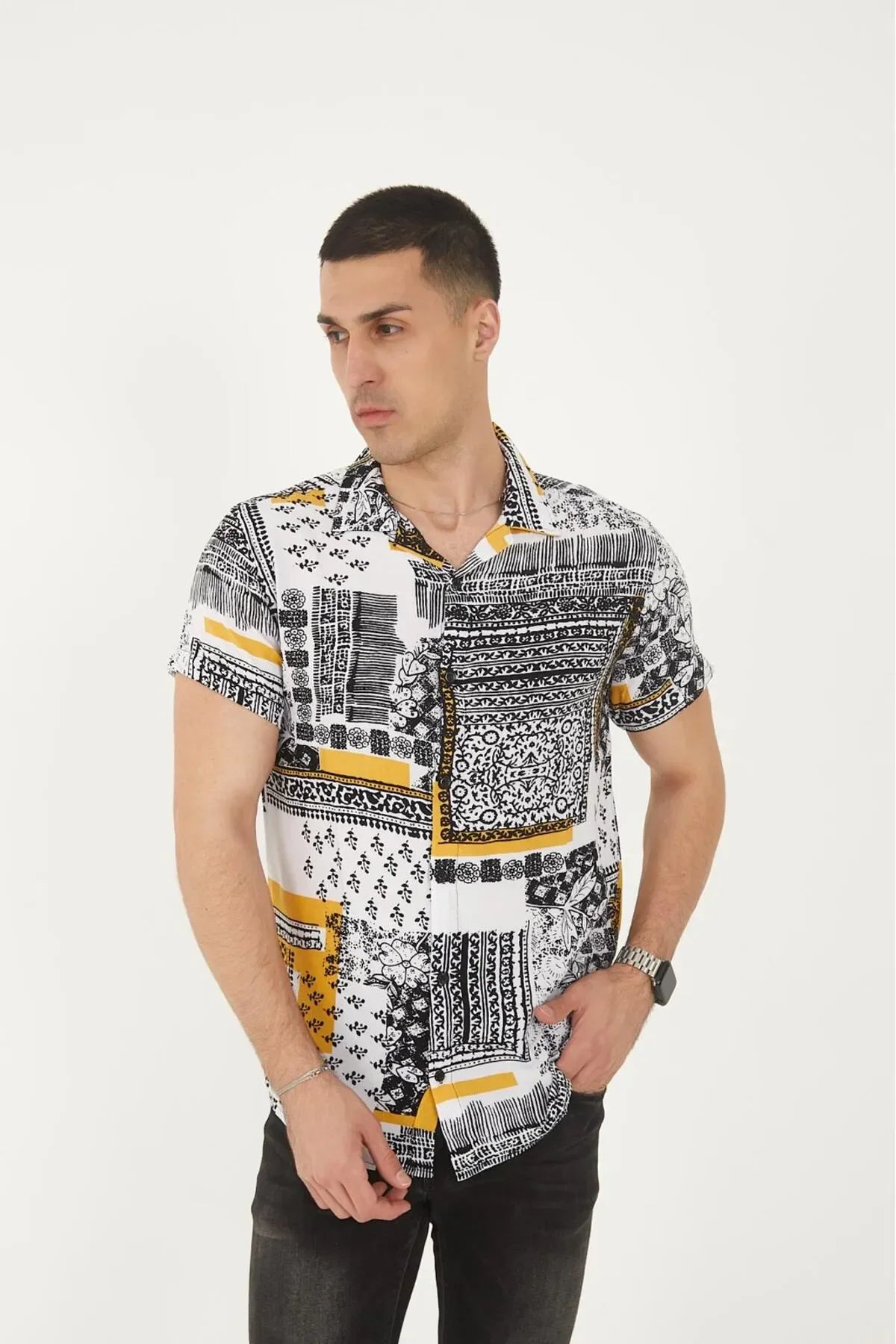 Erkek Desenli Apaş Yaka Viskon Gömlek