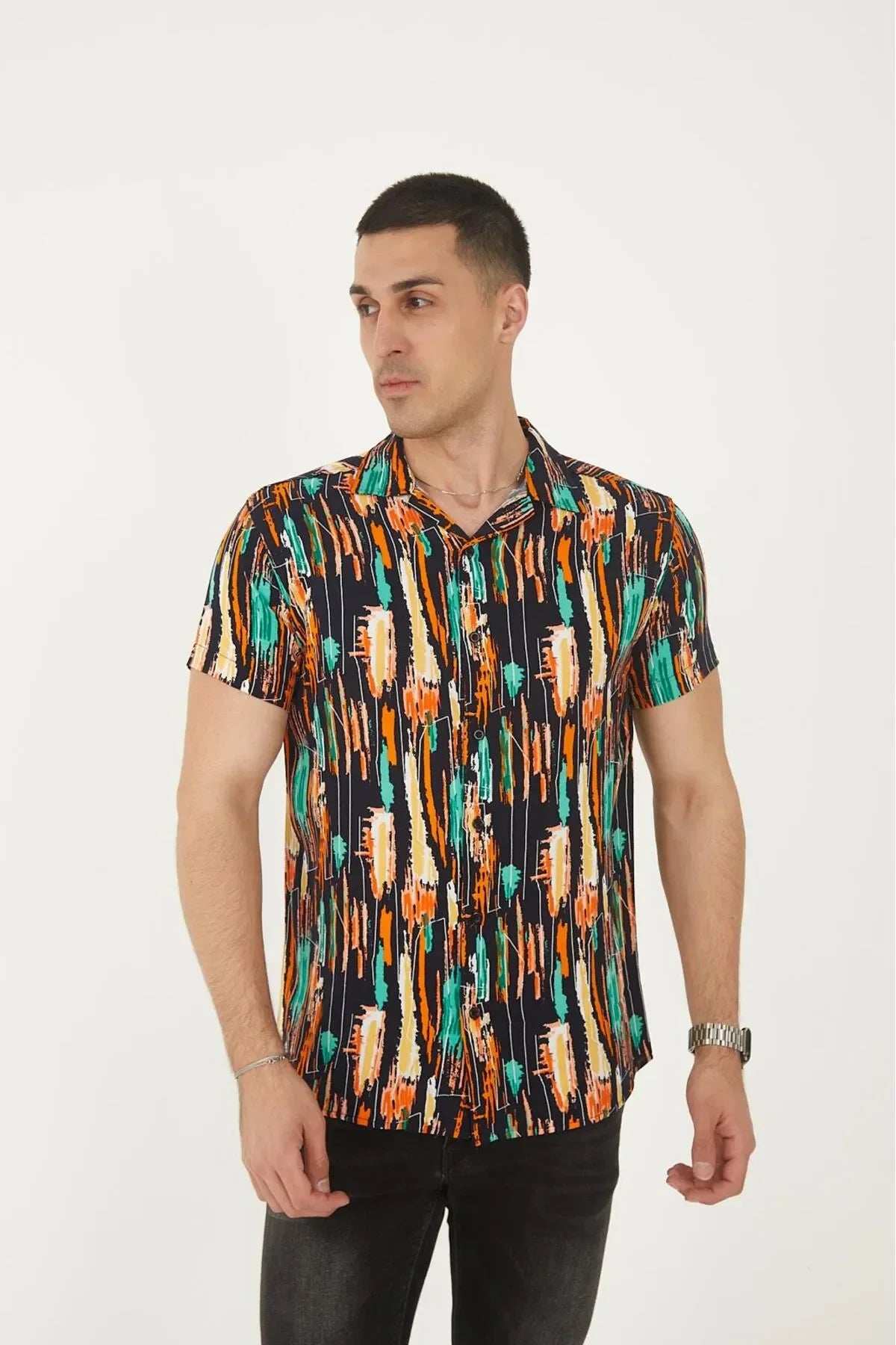 Erkek Apaş Yaka Desenli Viskon Gömlek